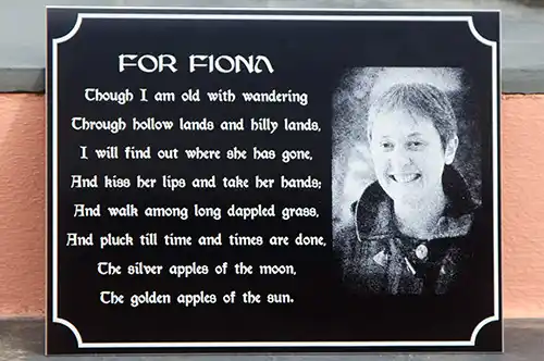Black aluminium photo memorial